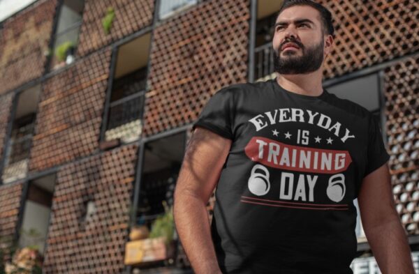 Tricou personalizat - Everyday is training day