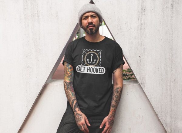 Tricou personalizat - Get hooked