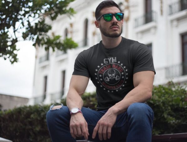 Tricou personalizat - Gym train hard muscle club