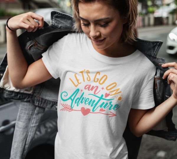 Tricou personalizat - Let's go on an adventure