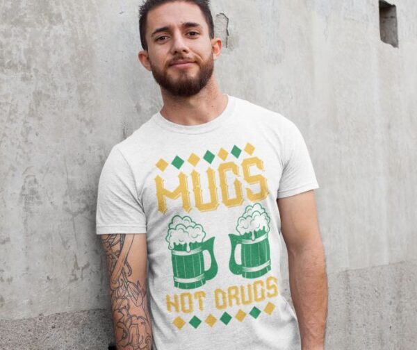 Tricou personalizat - Mugs not drugs
